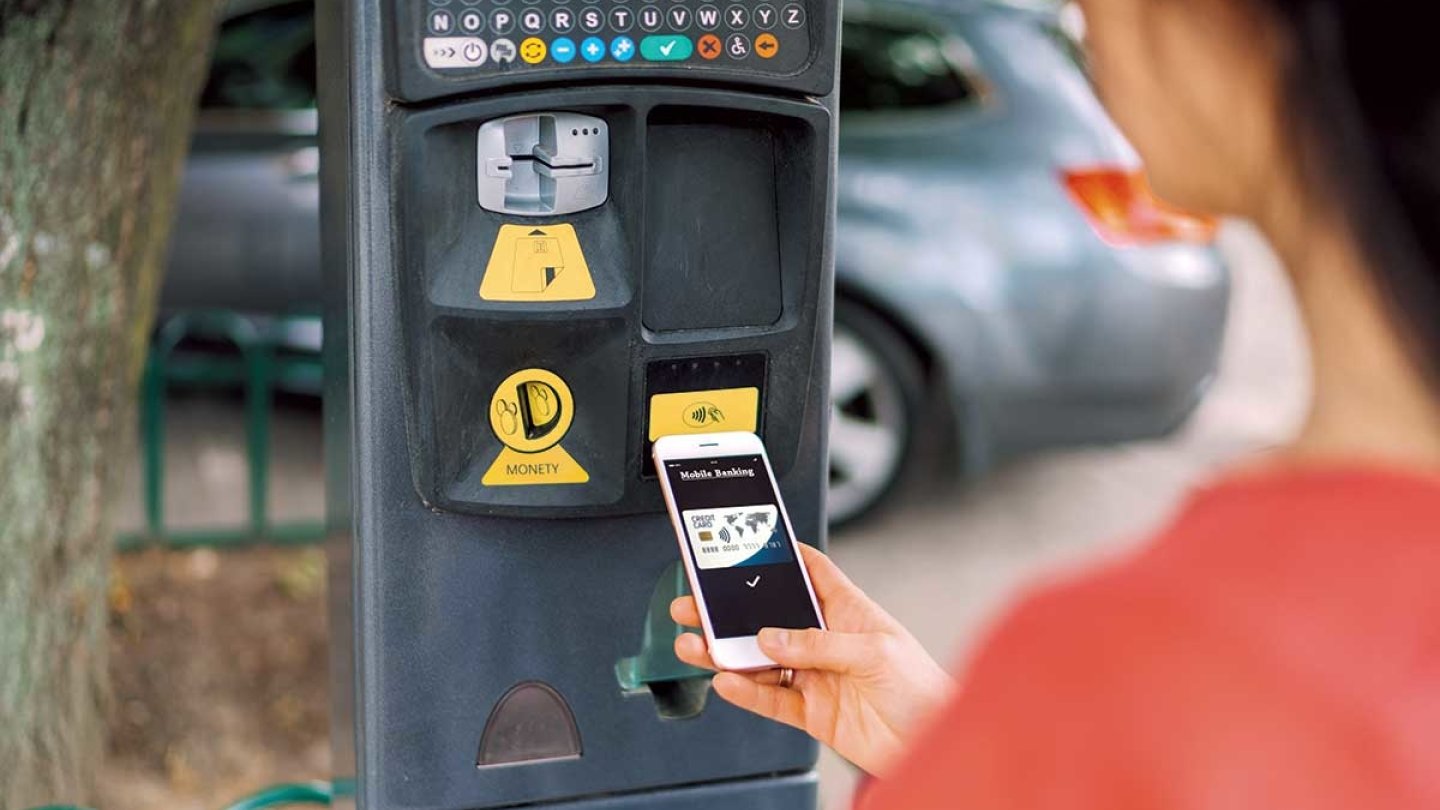 Parking… de la monnaie à l’application multimédia