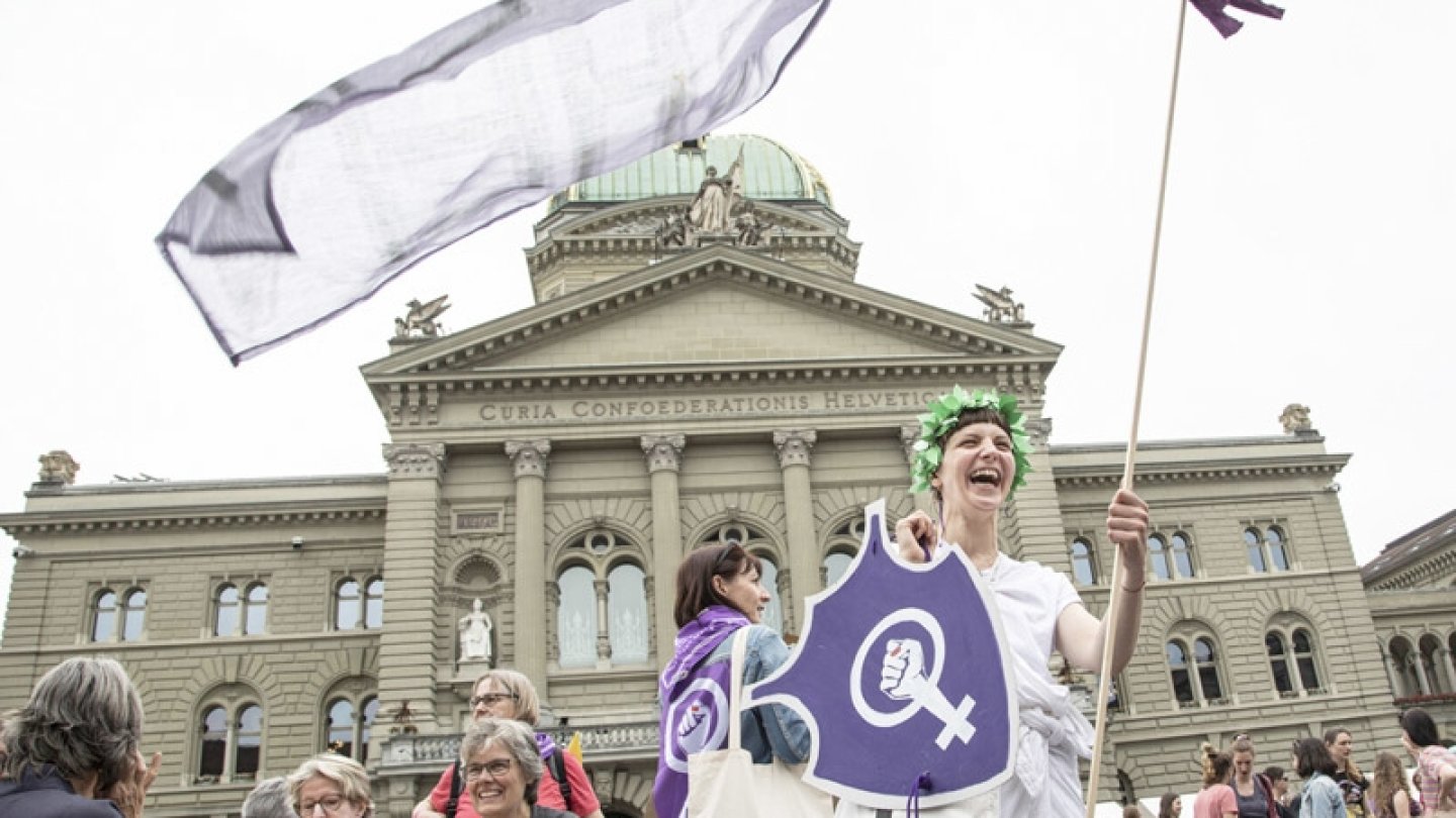 Nous, au cœur de la Grève féministe, www.wir-nous.ch