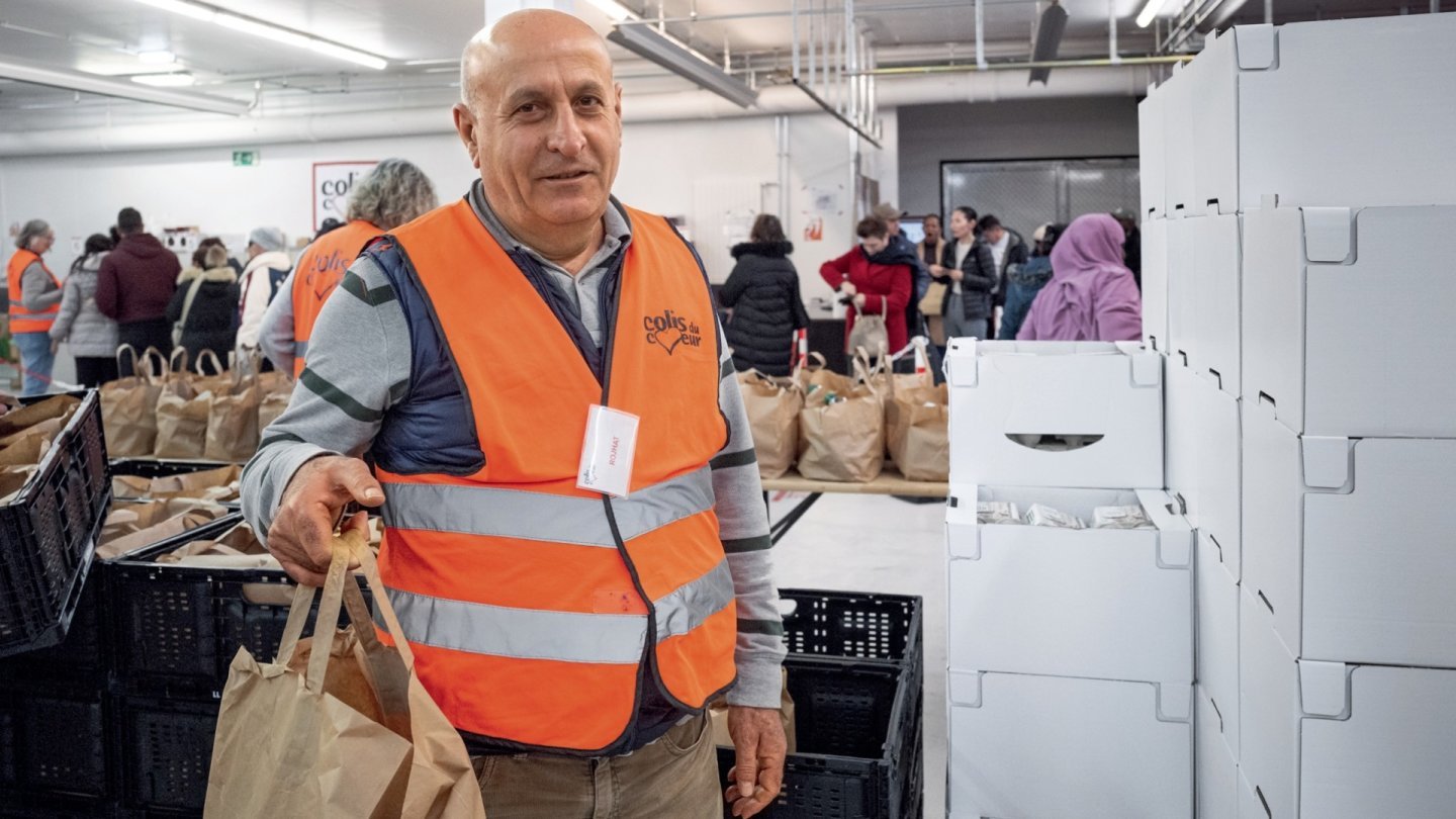 Colis du Coeur pauvreté seniors bénévoles aînés Genève Suisse romande aide sociale précarité coût de la vie